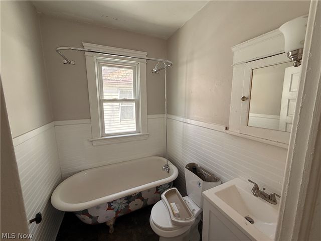 10922 Tacoma Avenue, Cleveland, OH 44108