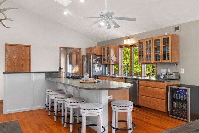 W5490 Timber Lane, New Glarus, WI 53574