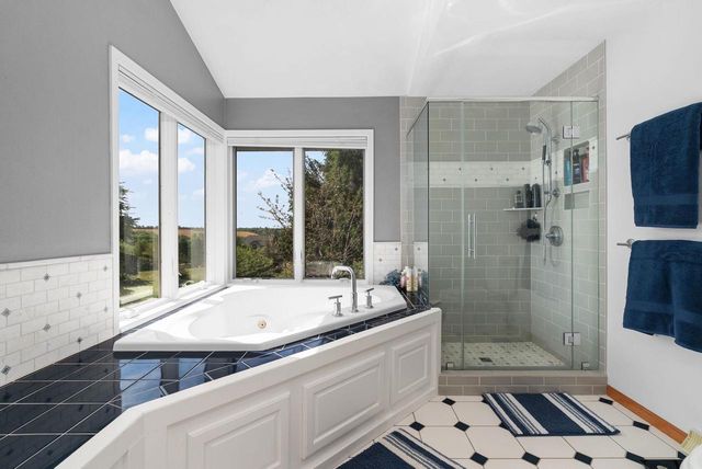W5490 Timber Lane, New Glarus, WI 53574
