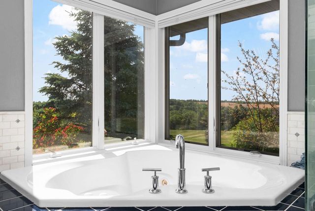 W5490 Timber Lane, New Glarus, WI 53574