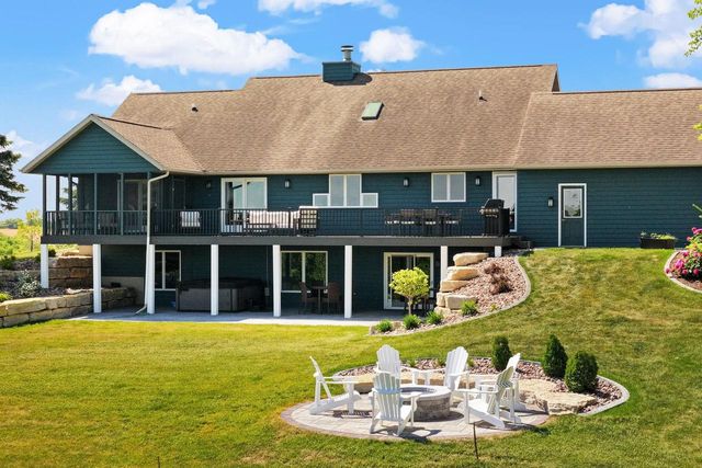 W5490 Timber Lane, New Glarus, WI 53574
