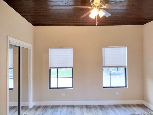 135 HARVARD TER, San Antonio, TX 78201