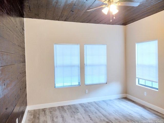 135 HARVARD TER, San Antonio, TX 78201