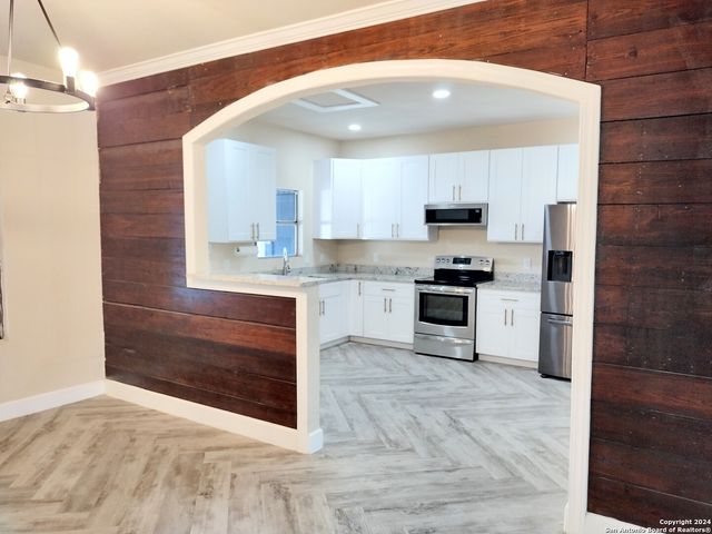 135 HARVARD TER, San Antonio, TX 78201