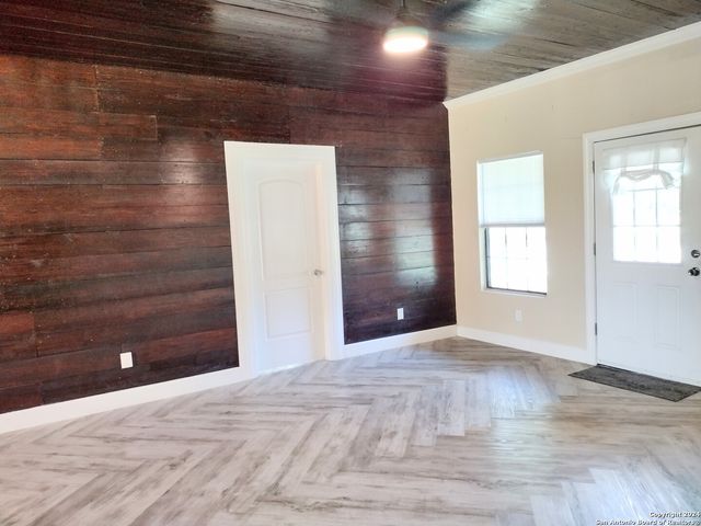 135 HARVARD TER, San Antonio, TX 78201