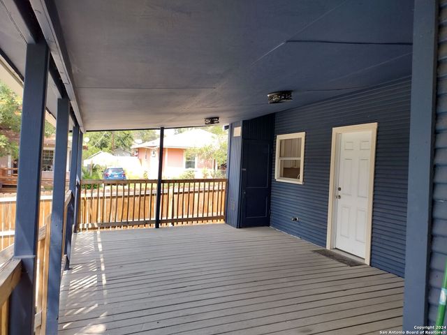 135 HARVARD TER, San Antonio, TX 78201