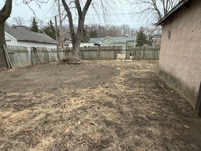 307 N 7TH Street, Council Bluffs, IA 51503