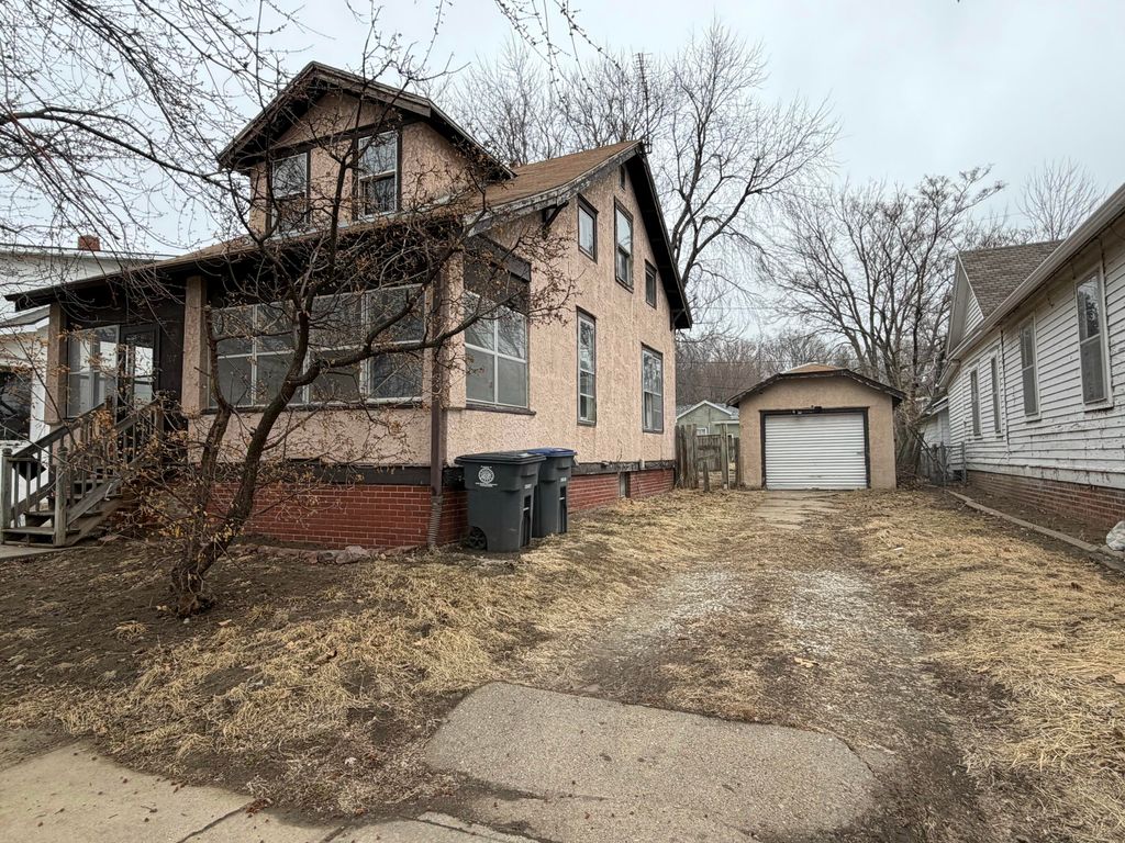 307 N 7TH Street, Council Bluffs, IA 51503