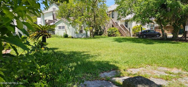 37 GROVE Avenue, St. Augustine, FL 32084