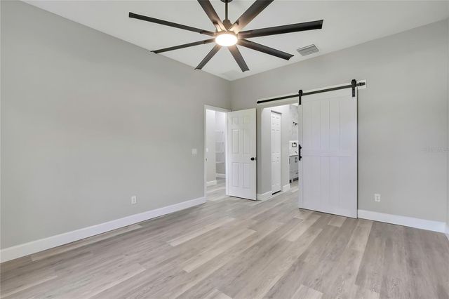 13649 13TH STREET, Dade City, FL 33525