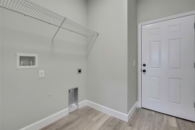 13649 13TH STREET, Dade City, FL 33525