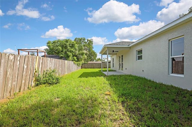 13649 13TH STREET, Dade City, FL 33525