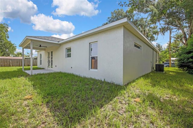 13649 13TH STREET, Dade City, FL 33525