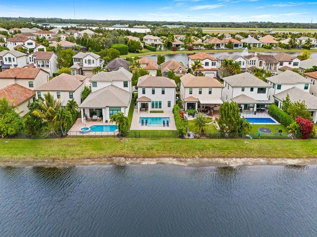 8683 Grand Prix Lane, Boynton Beach, FL 33472