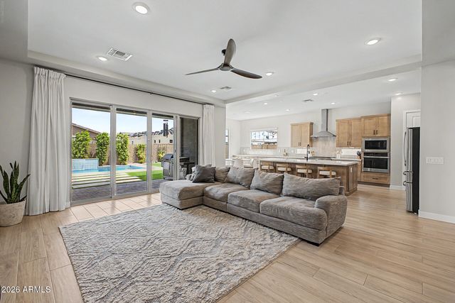 22828 E TWIN ACRES Court, Queen Creek, AZ 85142