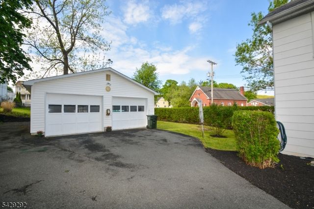 12 Church St, Wharton Boro, NJ 07885