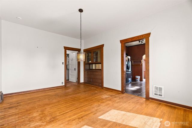 515 N 41st Street, Seattle, WA 98103