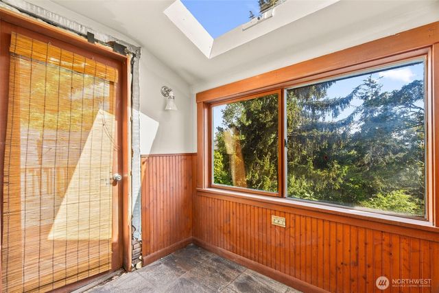 515 N 41st Street, Seattle, WA 98103