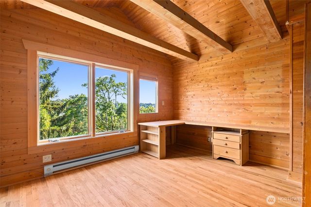 515 N 41st Street, Seattle, WA 98103