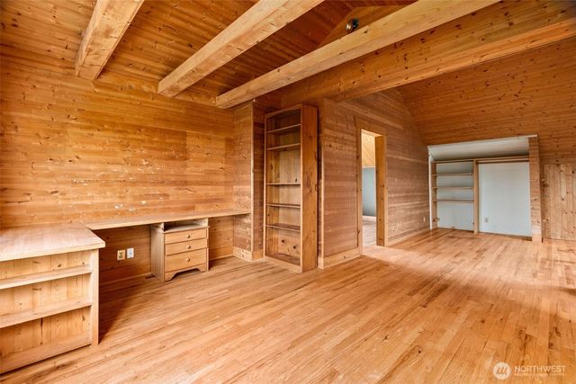 515 N 41st Street, Seattle, WA 98103