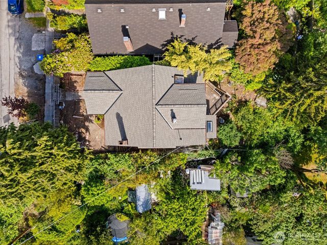 515 N 41st Street, Seattle, WA 98103