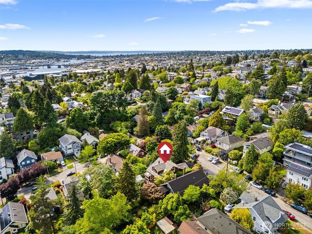 515 N 41st Street, Seattle, WA 98103