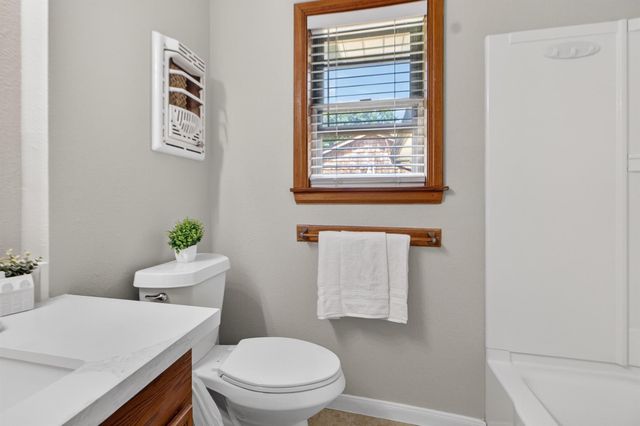 2027 Ottawa Lane, Houston, TX 77043