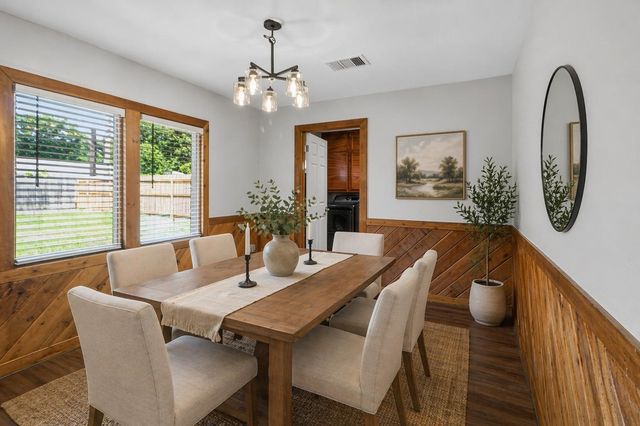 2027 Ottawa Lane, Houston, TX 77043