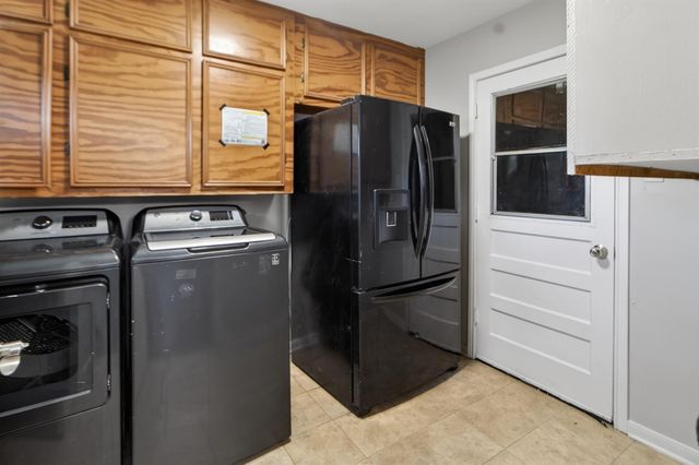 2027 Ottawa Lane, Houston, TX 77043