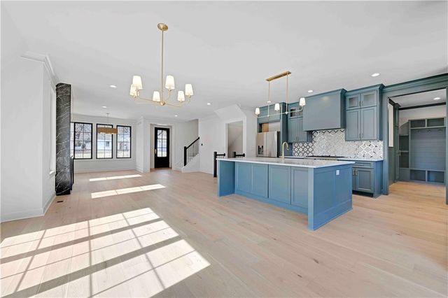 6115 Catalina Street, Fairway, KS 66205