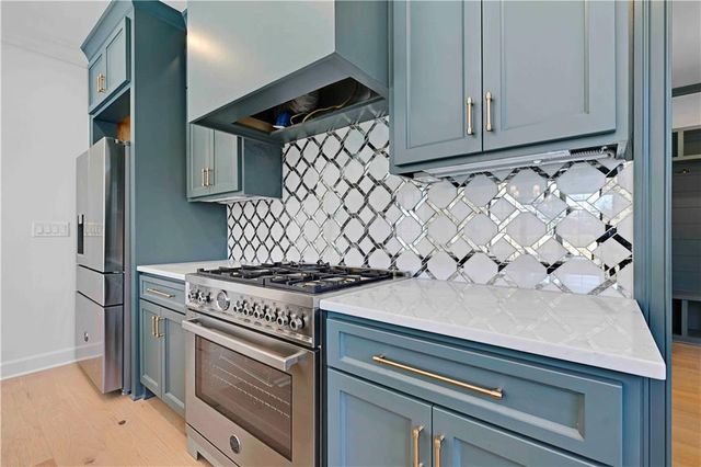 6115 Catalina Street, Fairway, KS 66205