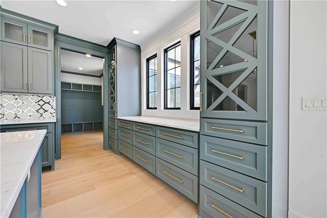 6115 Catalina Street, Fairway, KS 66205