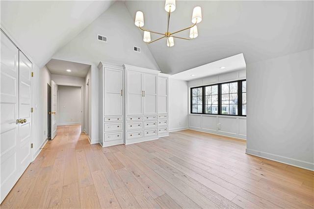 6115 Catalina Street, Fairway, KS 66205