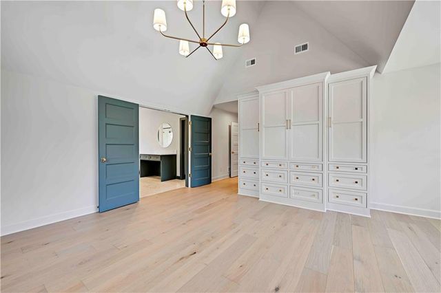 6115 Catalina Street, Fairway, KS 66205