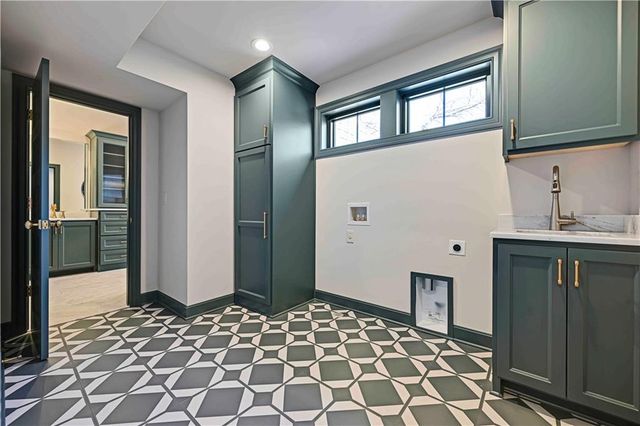 6115 Catalina Street, Fairway, KS 66205