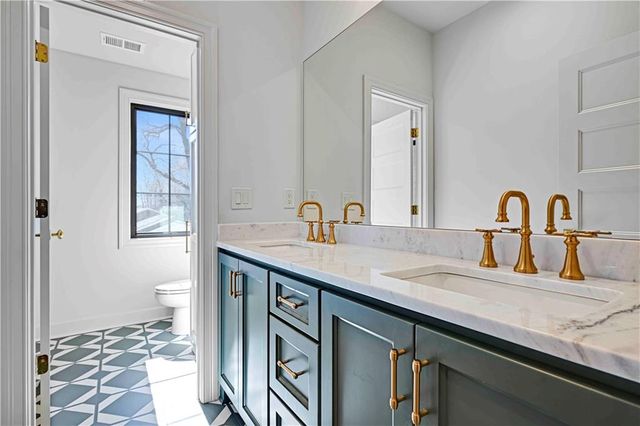 6115 Catalina Street, Fairway, KS 66205