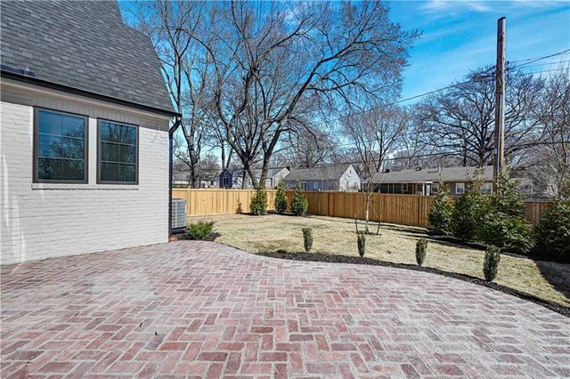 6115 Catalina Street, Fairway, KS 66205