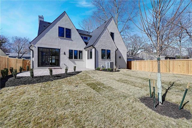 6115 Catalina Street, Fairway, KS 66205