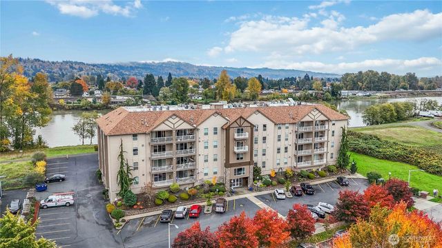 1548 River Road #302, Longview, WA 98632