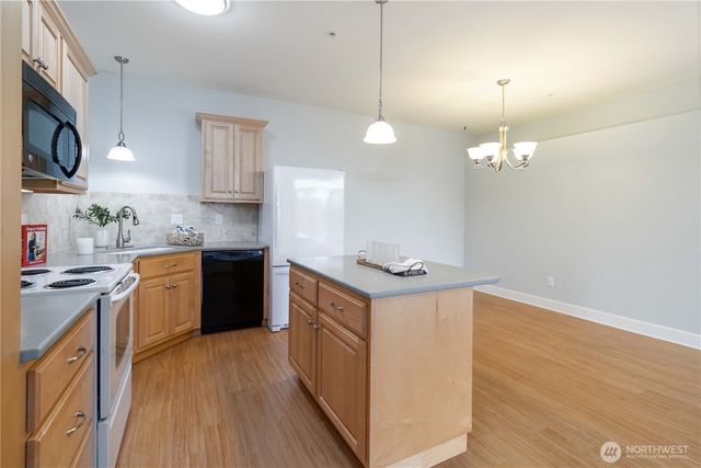 1548 River Road #302, Longview, WA 98632