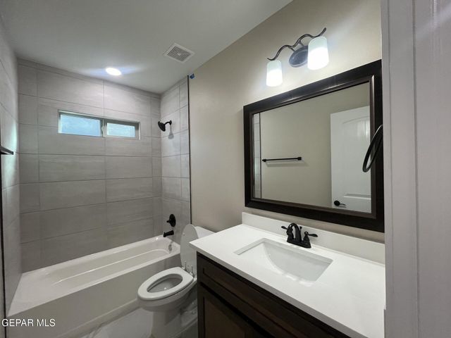 3820 Surmise Street, El Paso, TX 79938