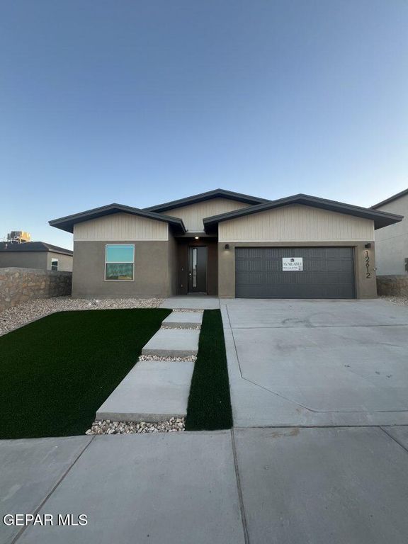 3820 Surmise Street, El Paso, TX 79938