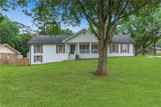 2136 Briarwood Court, Snellville, GA 30078