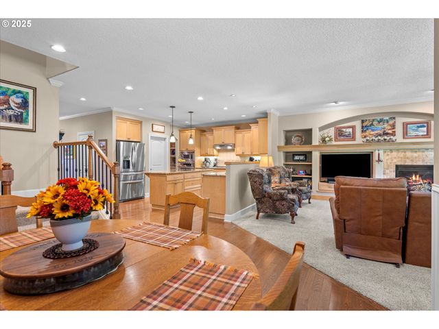 7029 Sw CEDAR POINTE Dr, Wilsonville, OR 97070