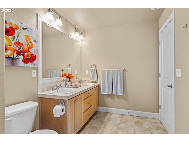 7029 Sw CEDAR POINTE Dr, Wilsonville, OR 97070
