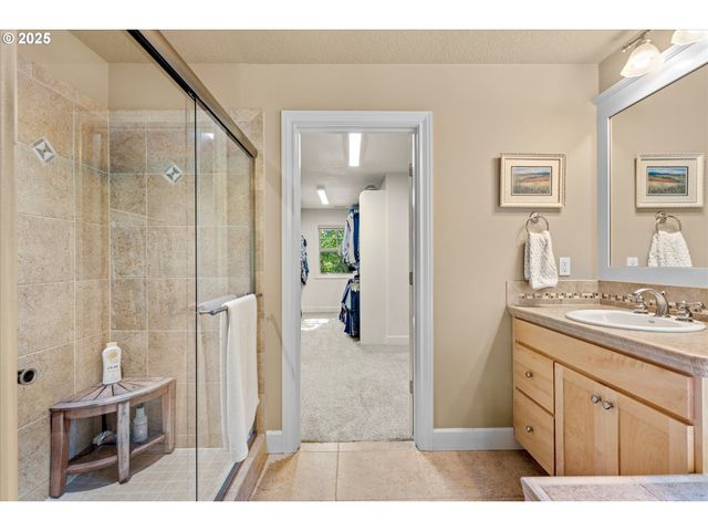 7029 Sw CEDAR POINTE Dr, Wilsonville, OR 97070
