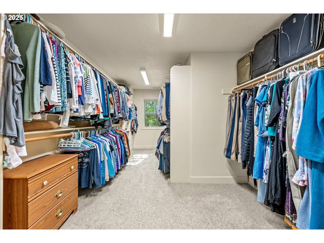 7029 Sw CEDAR POINTE Dr, Wilsonville, OR 97070
