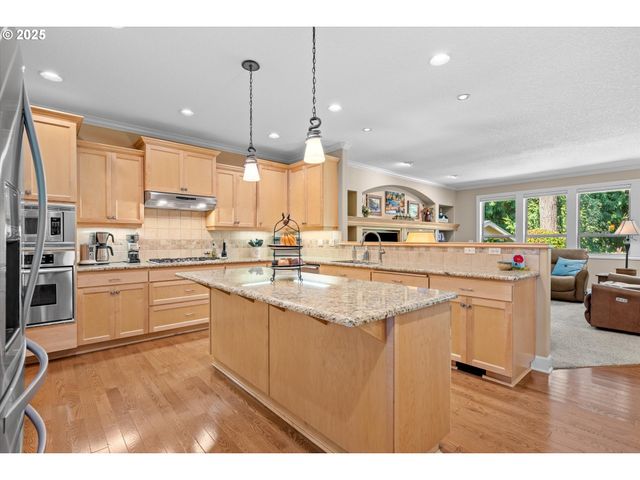 7029 Sw CEDAR POINTE Dr, Wilsonville, OR 97070