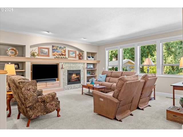 7029 Sw CEDAR POINTE Dr, Wilsonville, OR 97070