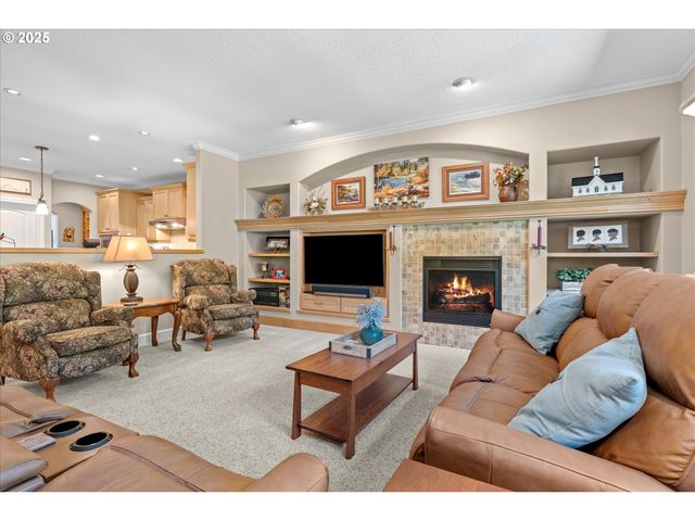 7029 Sw CEDAR POINTE Dr, Wilsonville, OR 97070